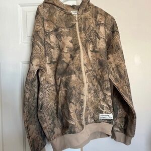 Comfrt Camo Zip-Up Hoodie Medium Camouflage